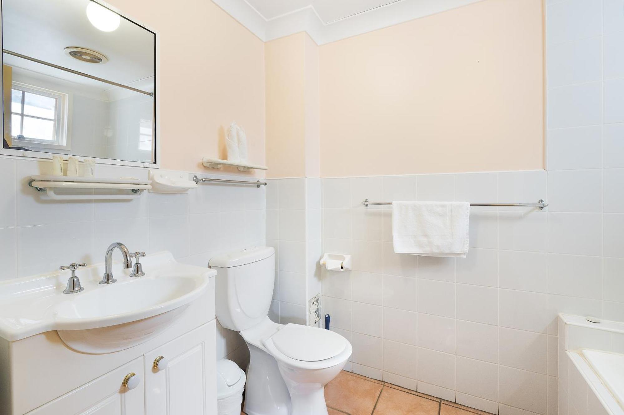 Surestay Hotel By Best Western, New Inn Ρίτσμοντ Εξωτερικό φωτογραφία